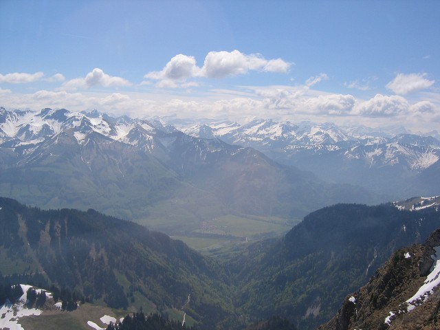15. kvtna 2004 12:08:15