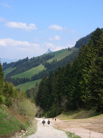 15. kvtna 2004 15:09:23